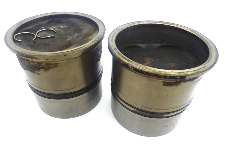 Piston Liners with Pistons - Only 8 000km Done