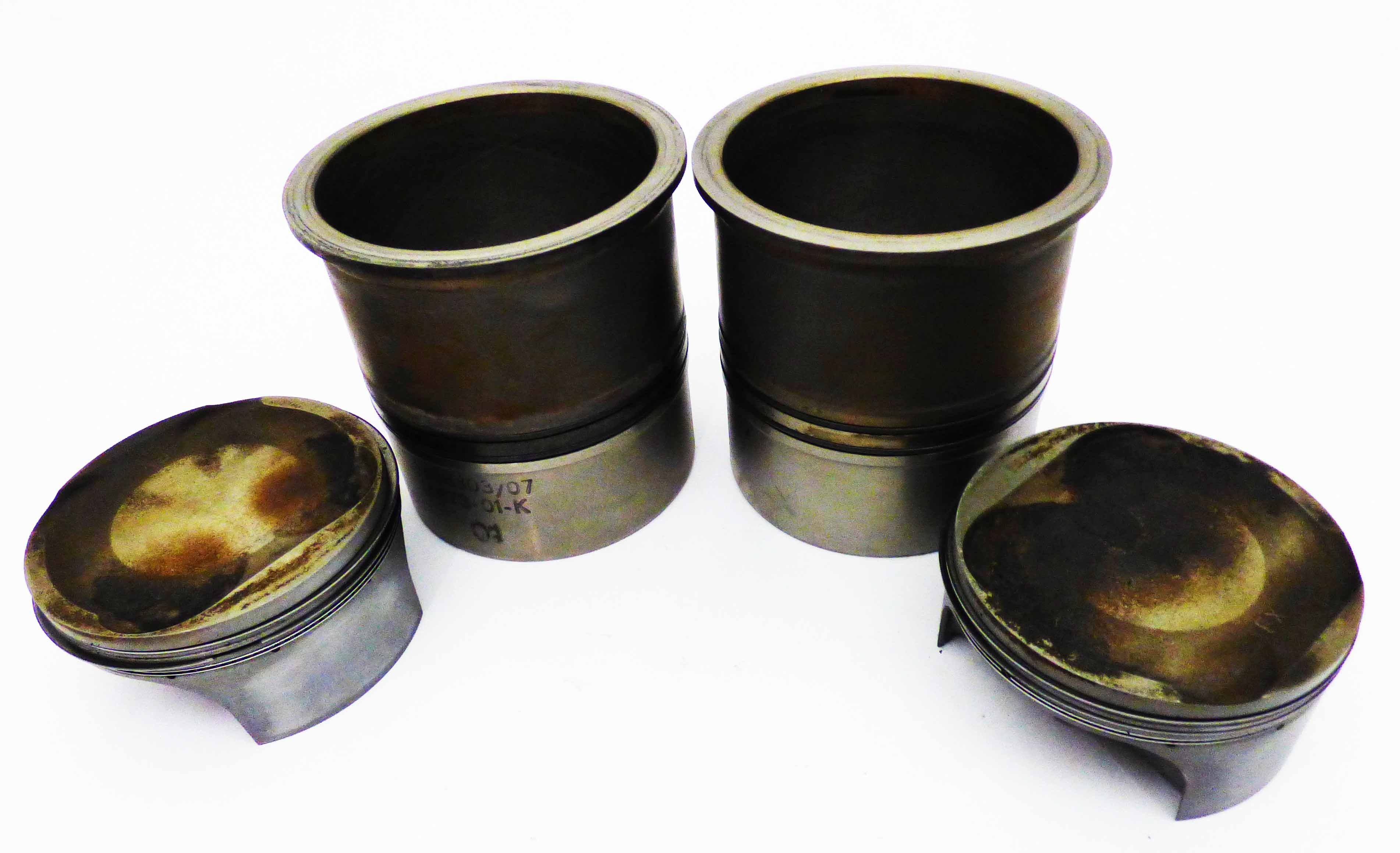 Piston With Liner Set of 2